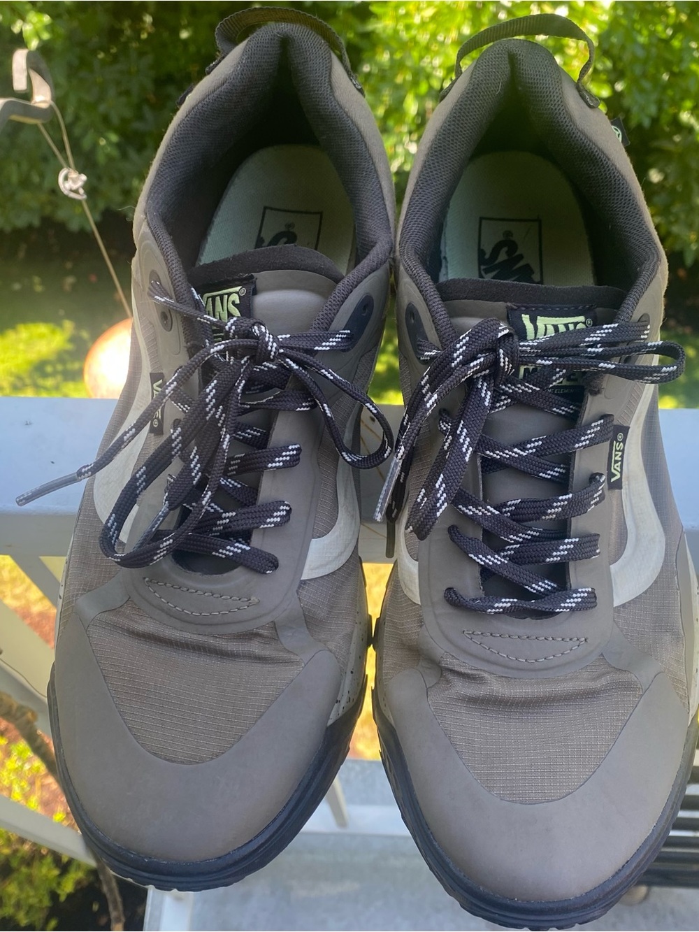 Vans MTE Crosspath Mens 10 All Terrain Hiking Shoes Grape Leaf Water Resistant